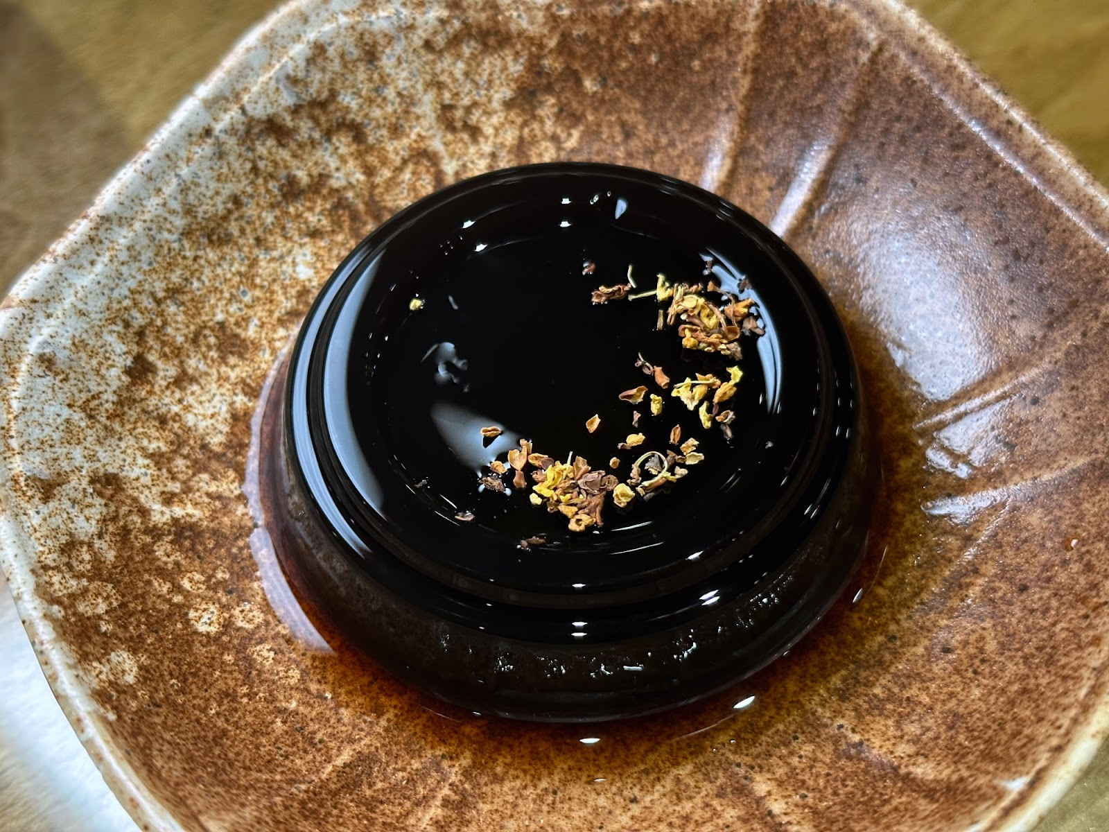 善菓堂 龜苓膏佐蜂蜜桂花