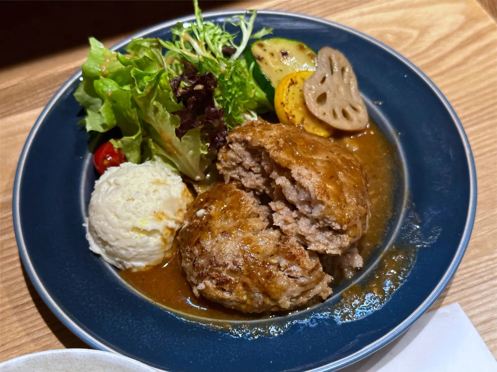 【 野毛食所 】錦州街的人氣漢堡排