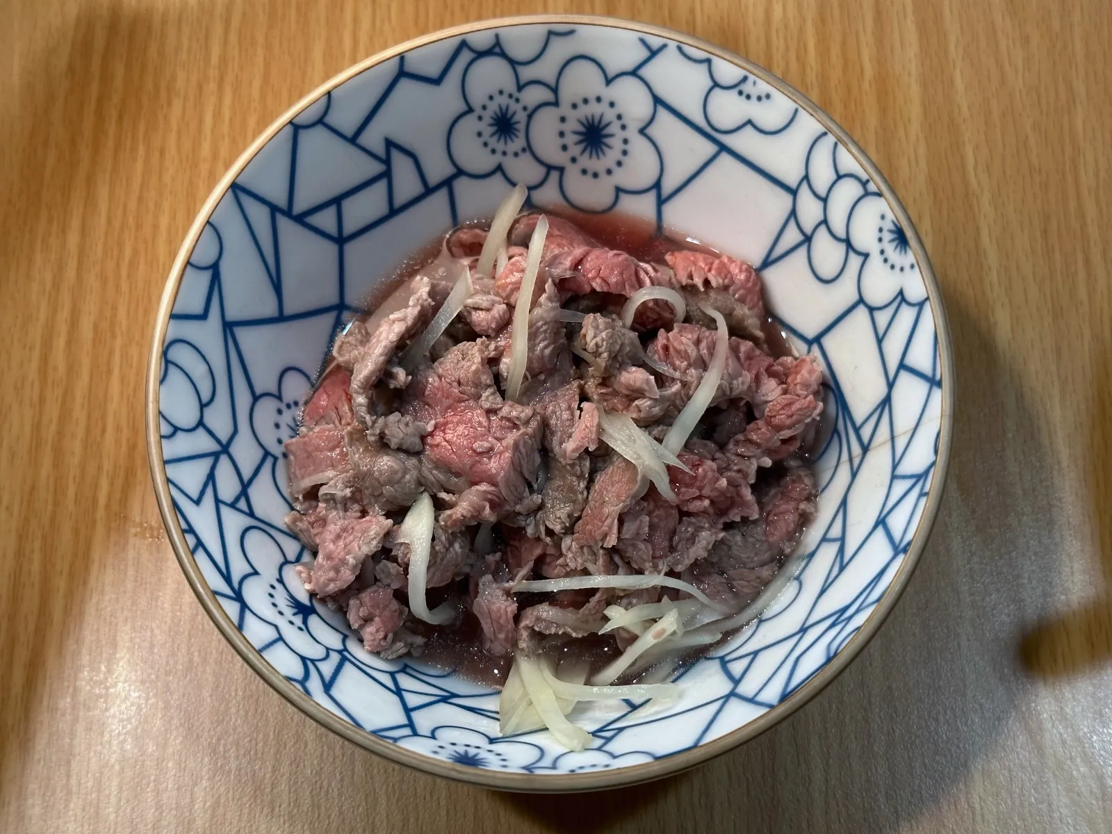 【 廖家牛肉麵 】老闆會很熱情介紹餐點的中原街知名牛肉麵！