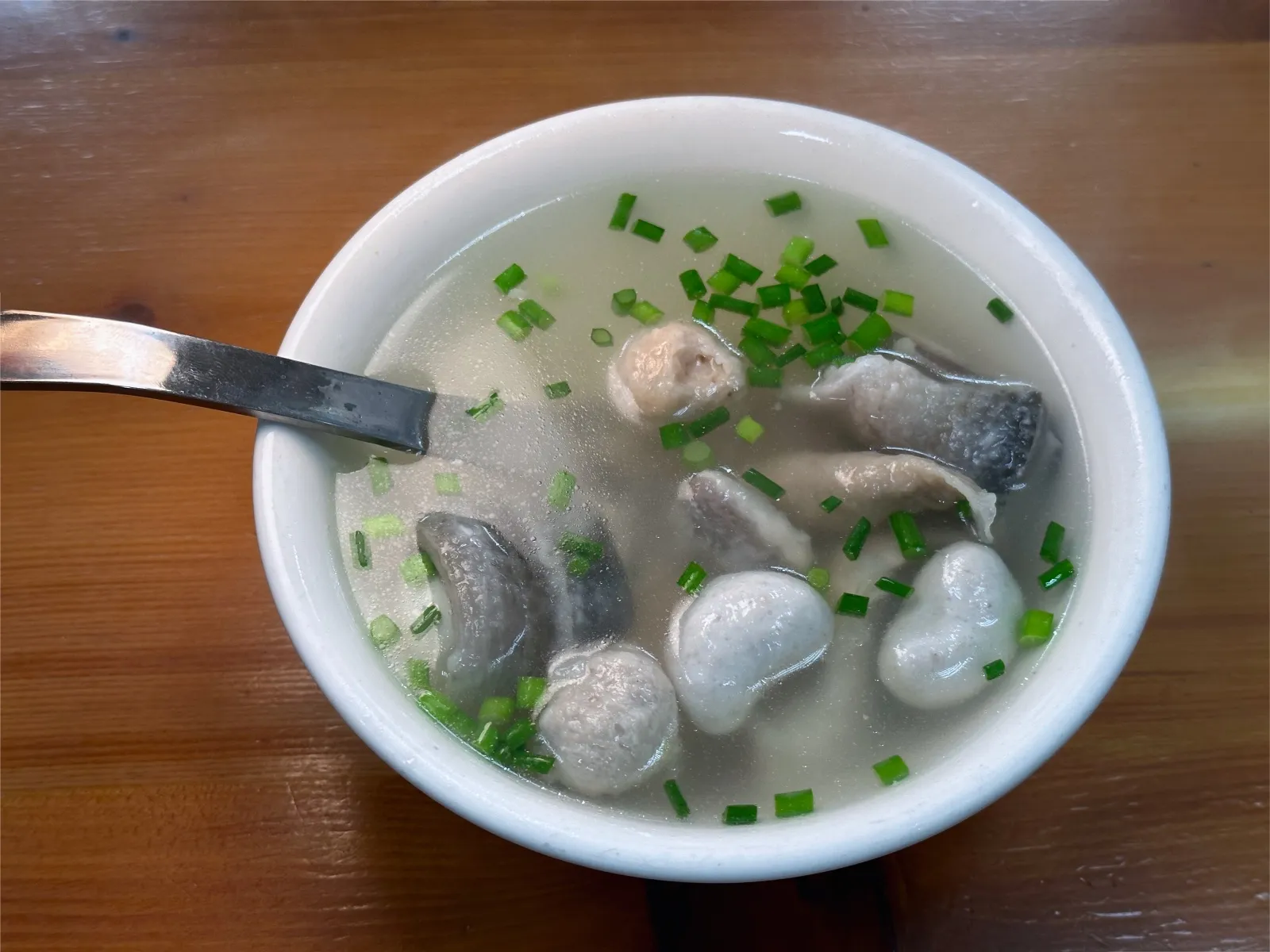 【 川泰號虱目魚丸 】台南中西區，入圍米其林指南的小吃